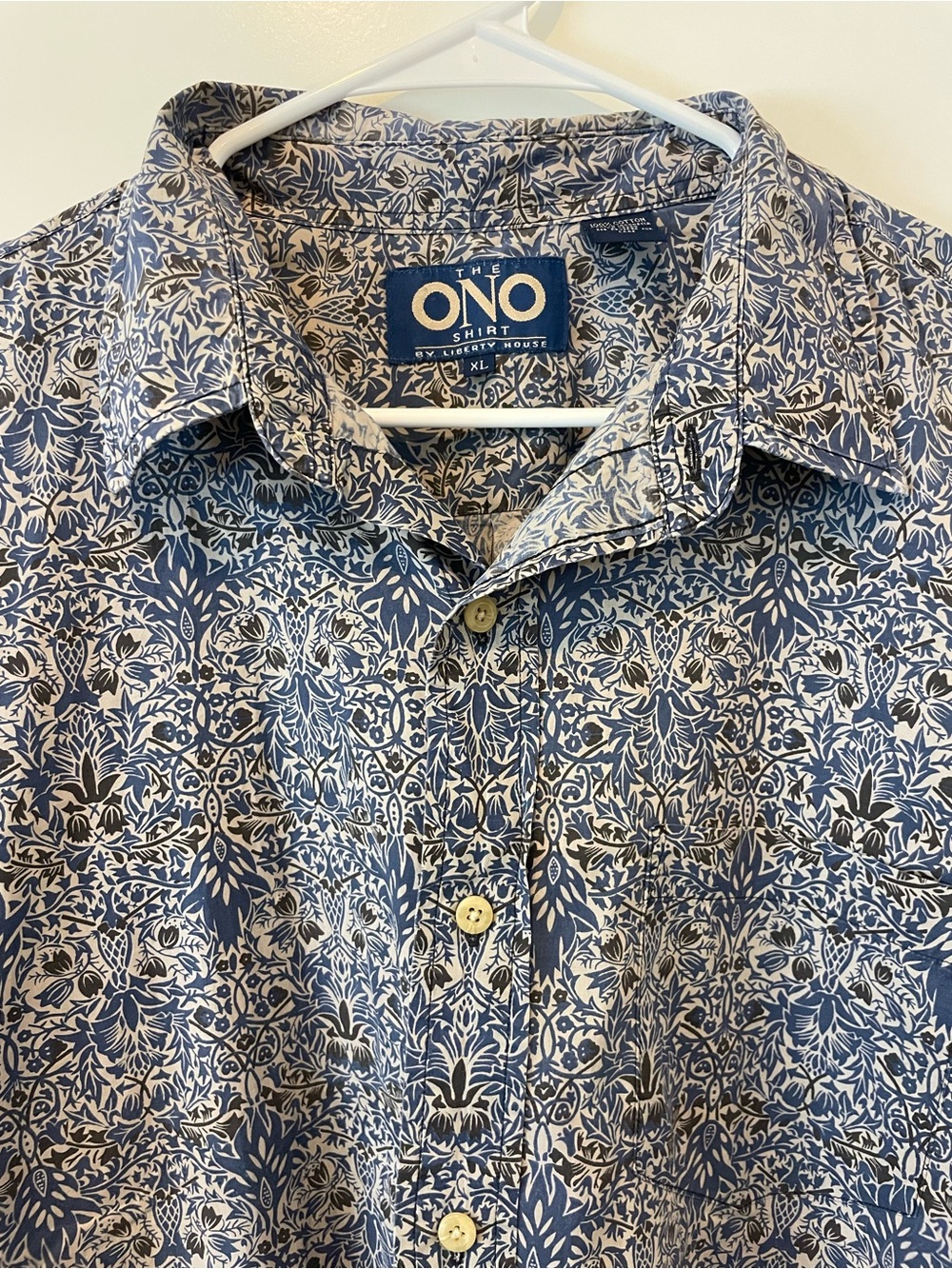 The ONO Shirt, Liberty House, Men's Blue Floral Button-Down Shirt; Hawaii Aloha